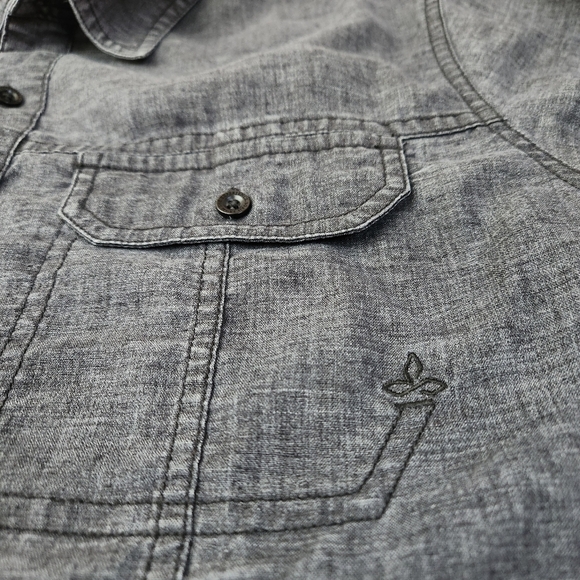 PRANA Black Shirt S SML Button Up Shirt Two Pocket Long Sleeve - Picture 14 of 15